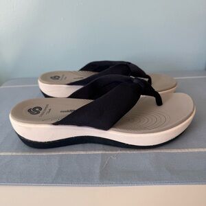 Clarks Cloudsteppers Arla Gibson Women's Navy and White Size 7 Sandals